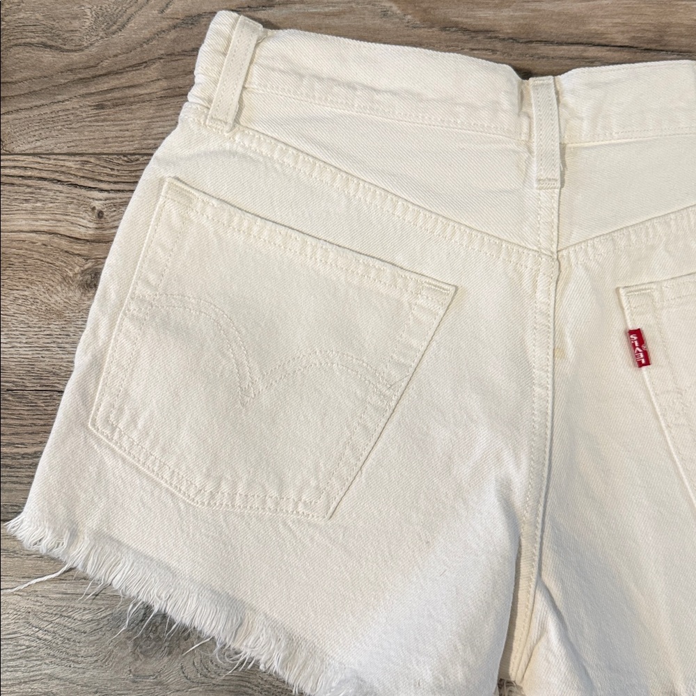 Levi’s 501 white denim Shorts - Picture 8 of 13